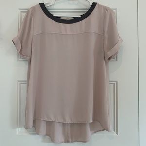 Loose fitting short sleeve blouse